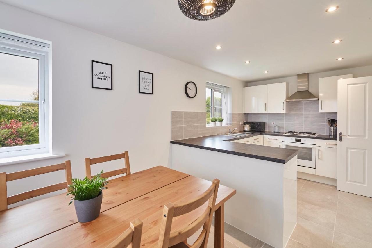 Host & Stay - Cayton Bay Cottage Buitenkant foto