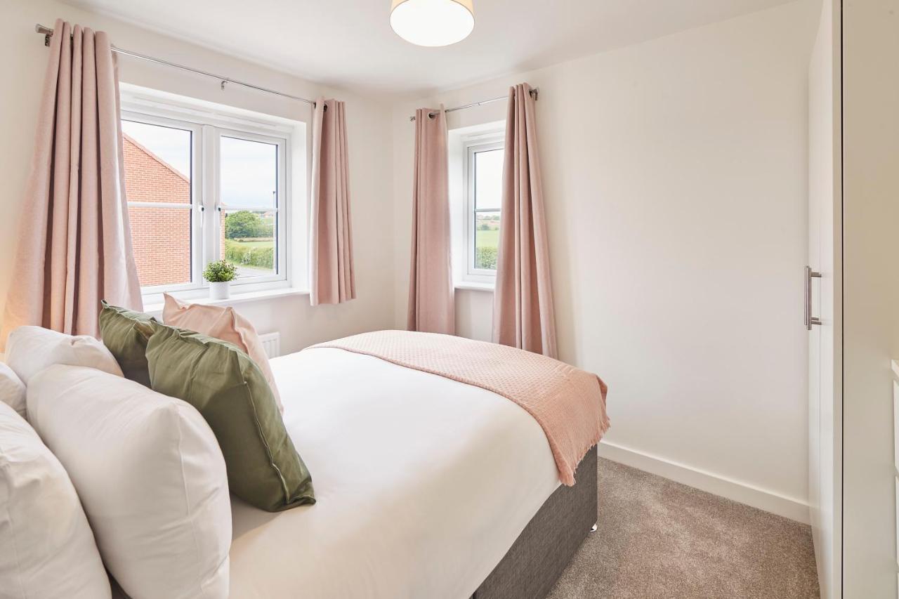 Host & Stay - Cayton Bay Cottage Buitenkant foto